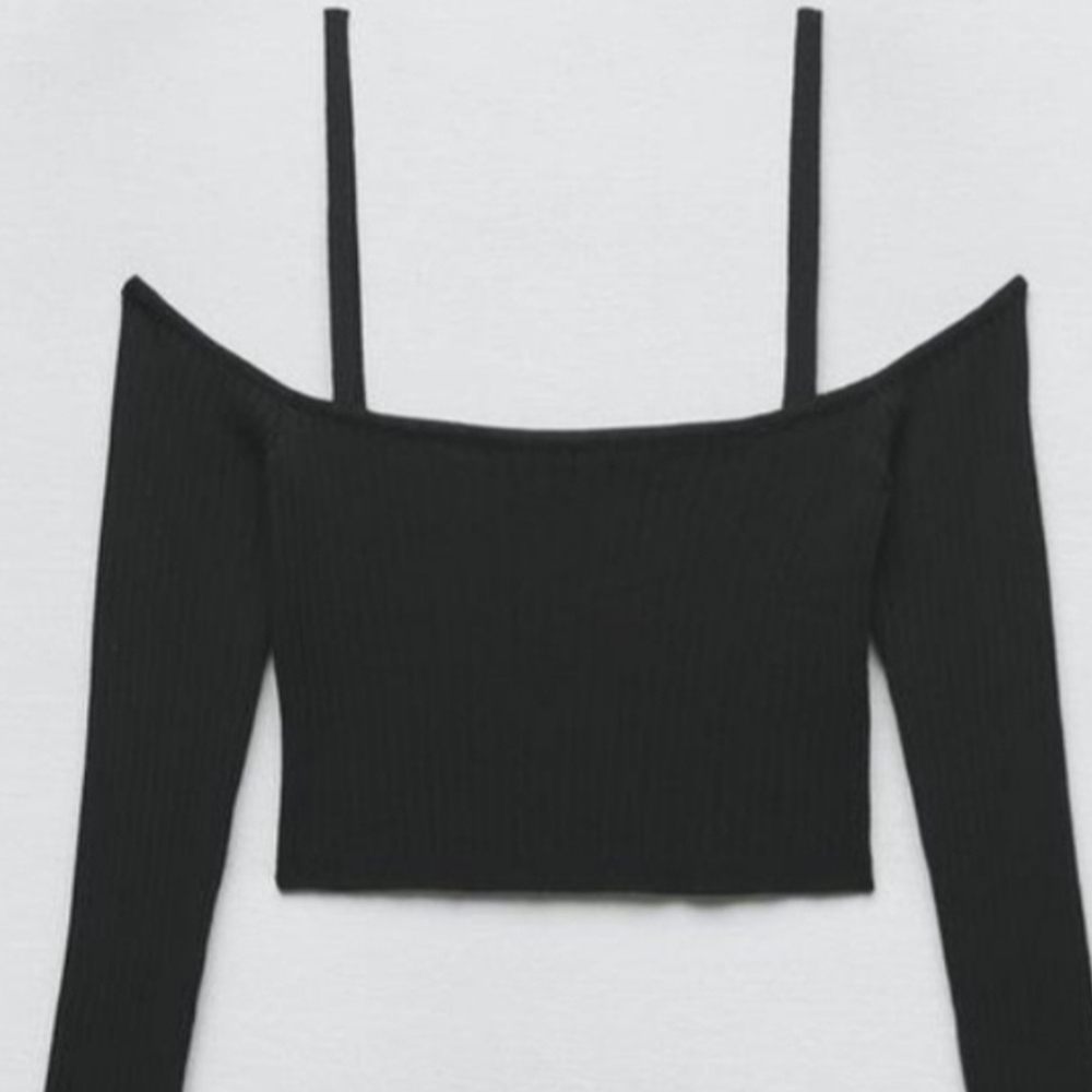Zara Black Off-Shoulder Crop Top - Picture 2 of 2